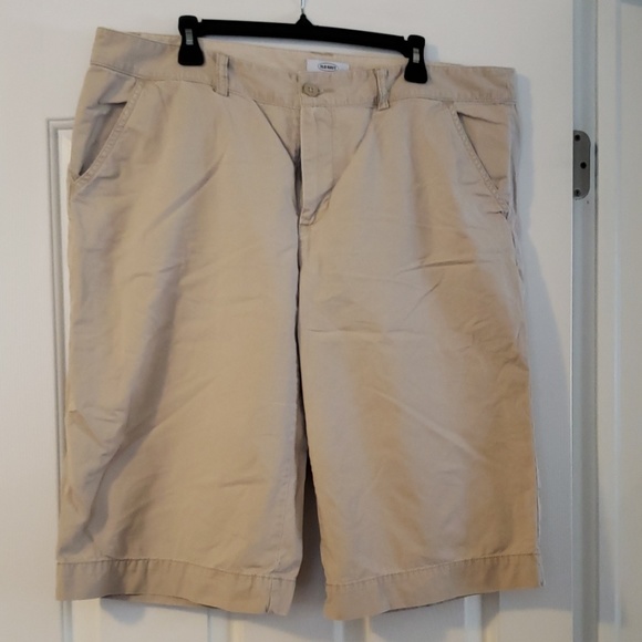 Old Navy Pants - Bermuda shorts